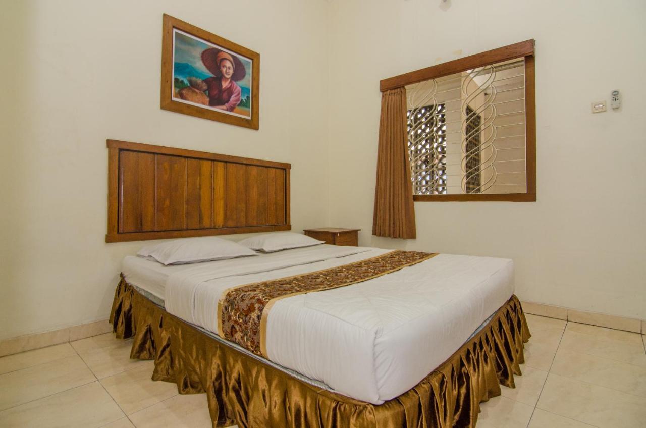 Hotel Keprabon Solo Екстер'єр фото